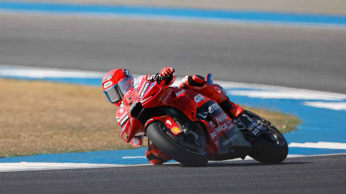 MotoGP: Marc Marquez su Ducati in pole in Thailandia