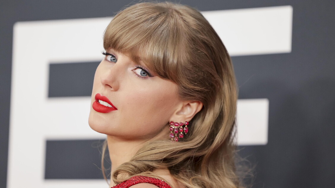 Taylor Swift Global Recording Artist anche quest'anno la più venduta dell'anno