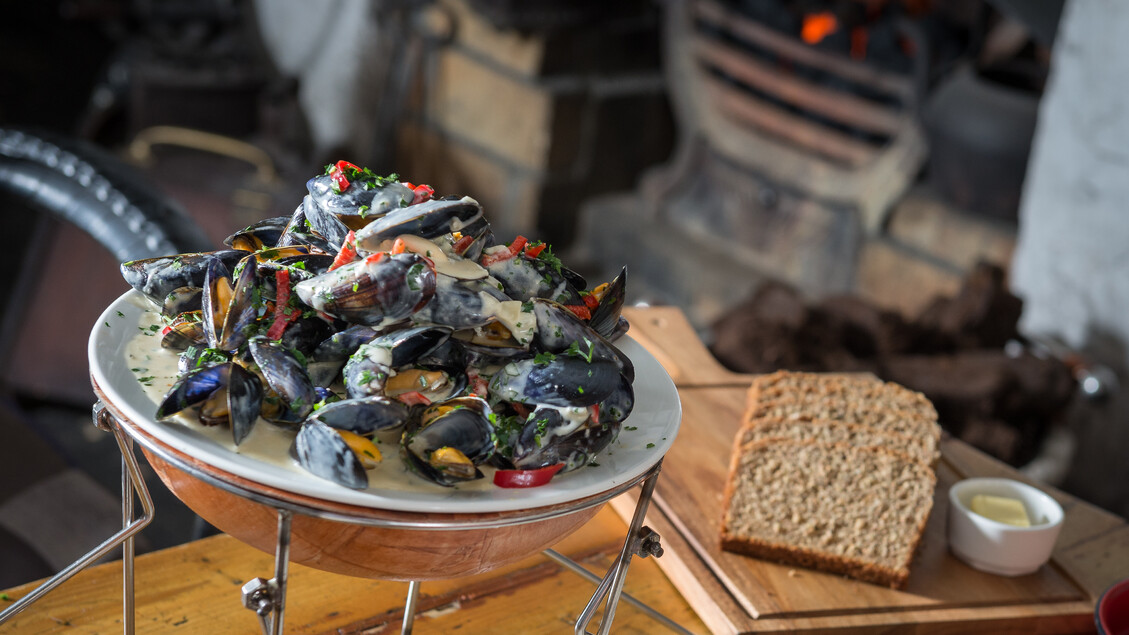 San Patrizio, in tavola cozze e manzo stufati alla birra