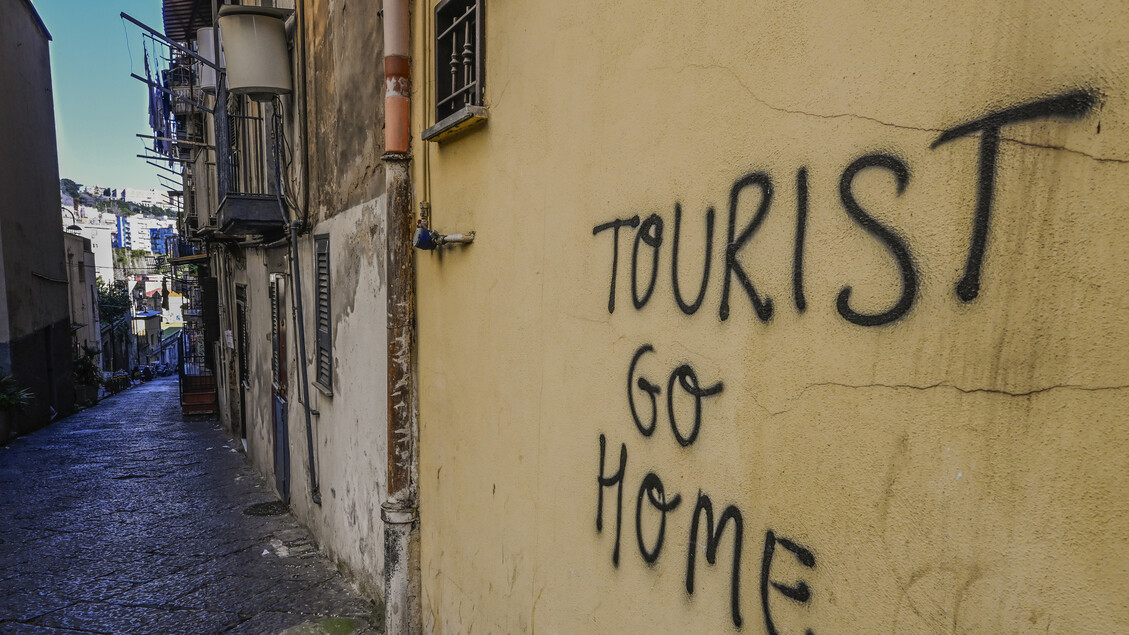 Cabinet challenges Tuscany law on short-term rentals