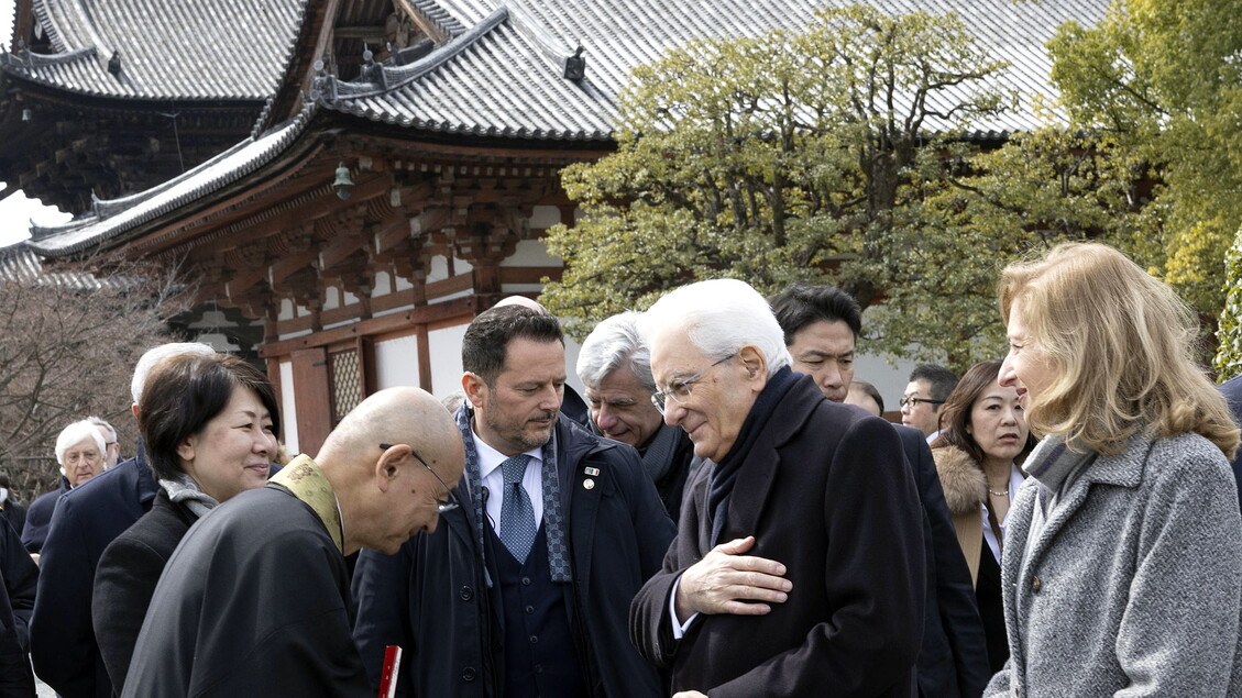 Mattarella: 'Le minacce nucleari si stanno moltiplicando, rispettare i trattati'