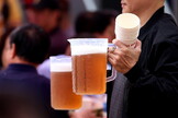 El festival de la cerveza en Hanoi.