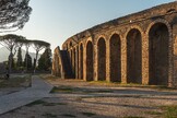 Fachada do anfiteatro de Pompeia