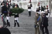 Mattarella all'Altare della patria per giornata forze armate