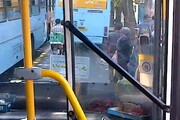 Nel centro di Teheran in giro sul bus