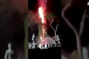 Stadio Olimpico, un albero in fiamme