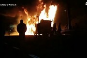 Rogo bus ungherese in A4 Verona, 16 morti