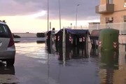 Maltempo, Ostia al voto sotto una bomba d'acqua