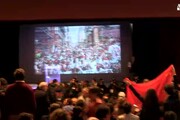 Pd, la convention della minoranza tra cori e bandiere rosse