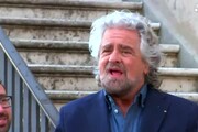 Grillo in Campidoglio: 'Stadio della Roma? Pensate alle domande'