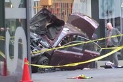 Auto sulla folla a Times Square, una vittima