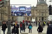 Francia: cresce l'attesa al Louvre tra i militanti di Macron