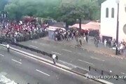 Venezuela, spari sul referendum