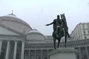 Napoli ricoperta di neve