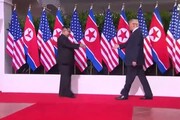 Trump-Kim, stretta di mano storica