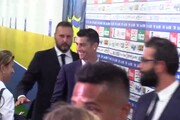 Chievo-Juve, la passerella di CR7 tra selfie e autografi