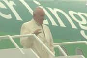 Il Papa accolto a Knock (anche dalla pioggia)