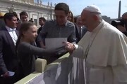 Papa Francesco saluta Greta: 'Vai avanti'