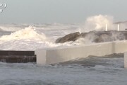 Tempesta Ciara, vento e onde altissime nel Nord della Francia