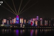 Coronavirus, Wuhan si risveglia: spettacolo di luci