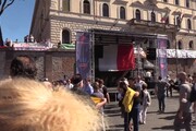 Roma, no mask e negazionismi in piazza. I manifestanti: 'Il virus e' un'invenzione'