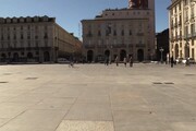 Covid, Torino zona rossa: serrande giu' e poche persone in centro