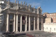 Roma, 70mila fedeli in Piazza San Pietro per l'Urbi et Orbi