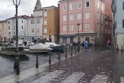 Alta marea, Muggia sommersa da 15 centimetri di acqua