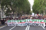 Fridays for Future a Torino, 'governo climafreghista'