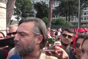 M5s in piazza con la Cgil: 'No a modifiche Costituzione e si' a salario minimo'