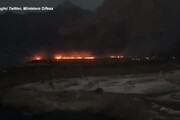 Incendi in Sicilia, salvati 15 turisti bloccati dalle fiamme nel Trapanese