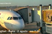 Cagliari-Roma: aereo rattoppato con lo scotch, la denuncia dell'ex deputato