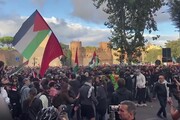 A Roma manifestazione pro-Palestina: scontri tra manifestanti e polizia