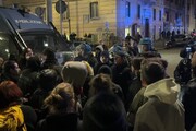 Corteo Roma, cori e insulti davanti alla sede Pro Vita