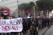 Roma, scontri al corteo in solidarieta' con la Palestina e Ilaria Salis