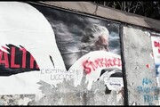 I manifesti di Beppe Grillo strappati e imbrattati con la scritta 'stupratore'