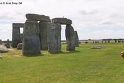 Gran Bretagna, ecoattivisti spruzzano vernice contro sito di Stonehenge