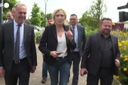 Francia, Marine Le Pen vota a Henin-Beaumont