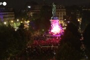 'Il fascismo e' una cancrena', centinaia in place de la Republique a Parigi