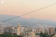 Attacco a Beirut, la grande nuvola di fumo sulla capitale libanese