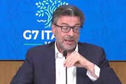 Banche, Giorgetti: 'Non pagheranno tasse su extra profitti, ma sui profitti'