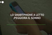 Lo smartphone a letto peggiora il sonno