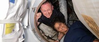 Gli astronauti della navetta Starliner Butch Wilmore e Sunita Williams fotografati il 13 giugno 2024 a bordo della Stazione Spaziale Internazionale (fonte: NASA)