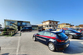 Un'auto dei carabinieri