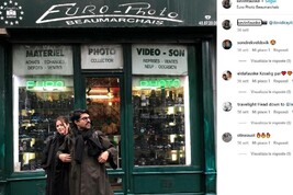 vetrine della bottega fotografica di Parigi EuroPhoto, foto da instagram