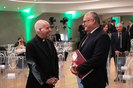 Mons.Rino Fisichella e Roberto Gualtieri, sindaco di Roma, all'evento Deloitte sul Giubileo