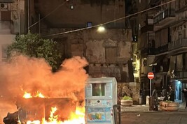 'Guerriglia urbana' a Napoli per il cippo di Sant'Antonio