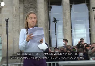 Greta Thunberg in piazza a Berlino: 'Nessun partito fa abbastanza' (ANSA)