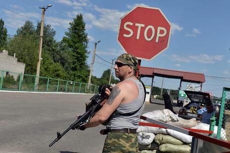 Un posto di confine tra Russia e Ucraina © EPA