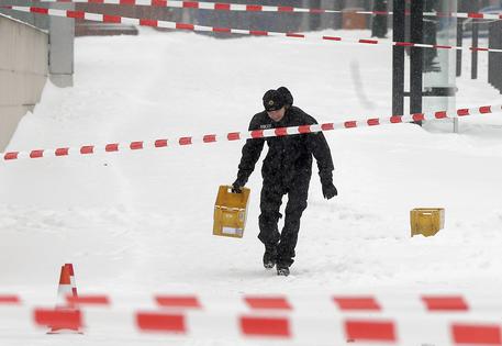 Polizia, pacco sospetto a ingresso ufficio Merkel © AP